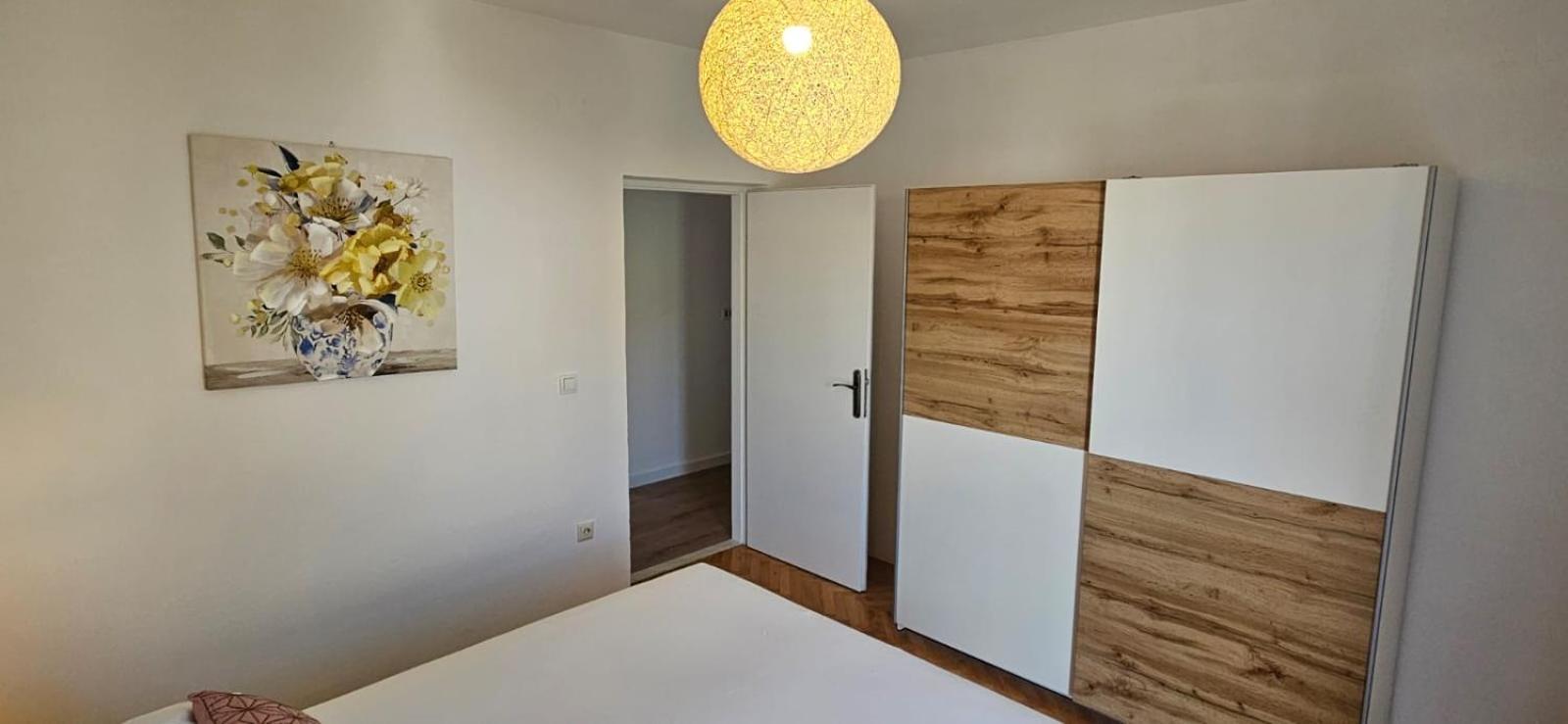 Apartman Mia With Pool1 Split Exteriör bild