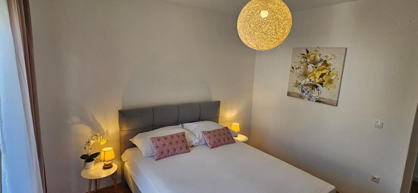 Apartman Mia With Pool1 Split Exteriör bild