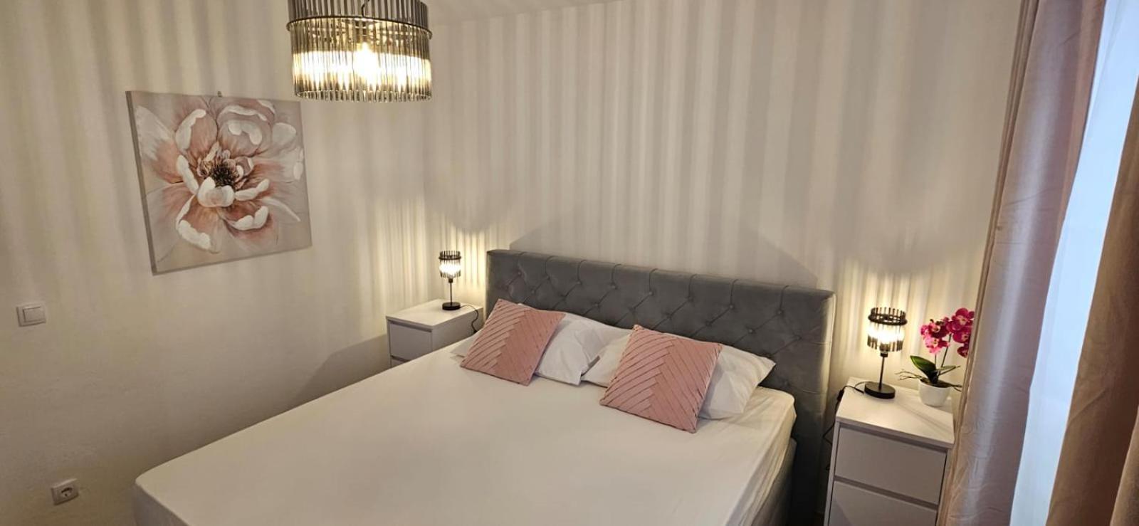 Apartman Mia With Pool1 Split Exteriör bild