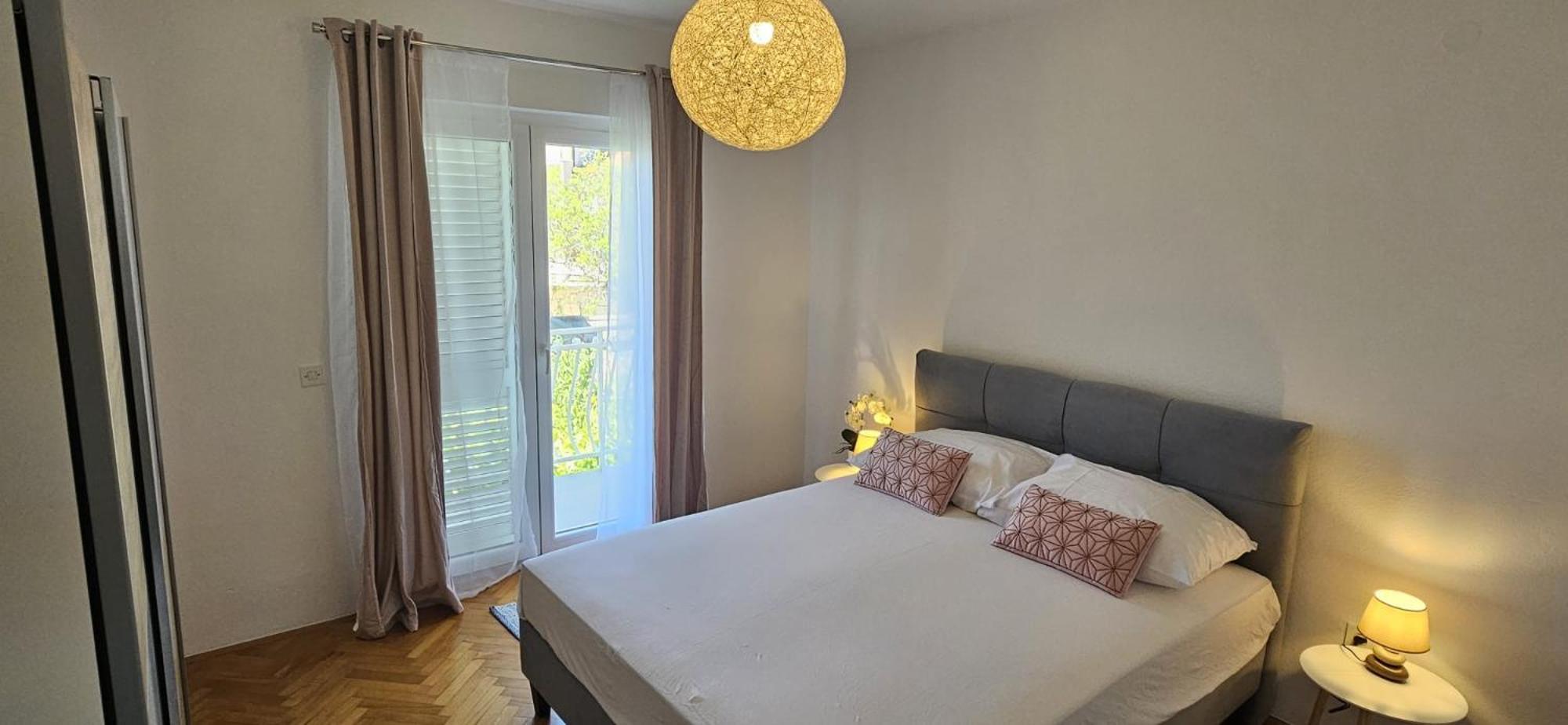 Apartman Mia With Pool1 Split Exteriör bild