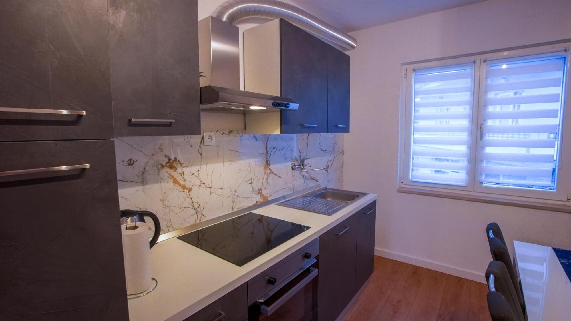 Apartman Mia With Pool1 Split Exteriör bild
